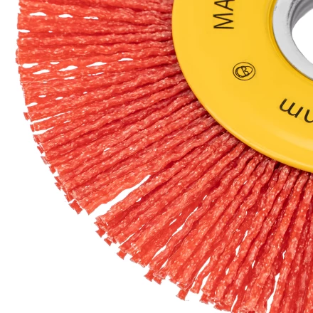 Щетка для УШМ, Denzel 125 мм, плоская, нейлоновая щетина, посадка 22,2 мм, 74461 купить в Новом Уренгое