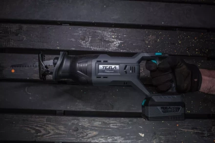 Ножовка TESLA TR18DC без акк. и з.у купить в Новом Уренгое