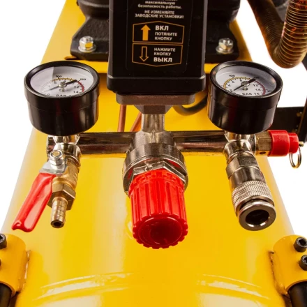 Компрессор воздушный BCW3000-T/100, ременный привод, 3.0 кВт, 100 литров, 520 л/мин Denzel 58118 купить в Новом Уренгое