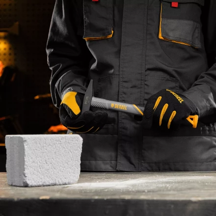 Молоток слесарный, 200 г Denzel, кованый, фибергласовая рукоятка c TPR покрытием 10482 купить в Новом Уренгое