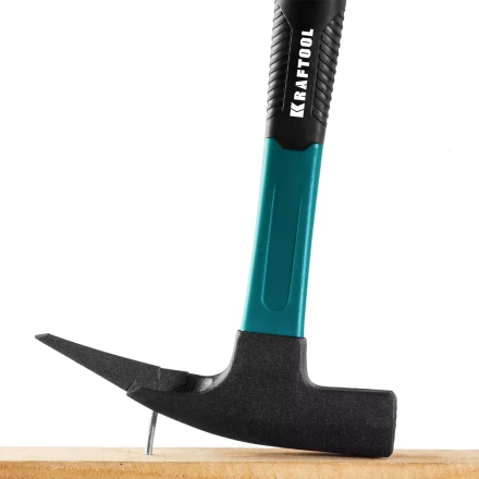 Молоток кровельщика с фиберглассовой рукояткой 20182 купить в Новом Уренгое