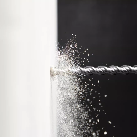 Бур по бетону Denzel, 18 x 600 мм, двойная спираль, три пылеотводящие кромки, 705046 купить в Новом Уренгое