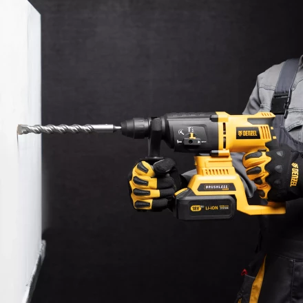 Бур по бетону Denzel, 20 x 310 мм, двойная спираль, три пылеотводящие кромки, 705048 купить в Новом Уренгое