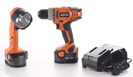 Аккумуляторная дрель AEG BS 12 G2 NC-142 CF 443769 купить в Новом Уренгое