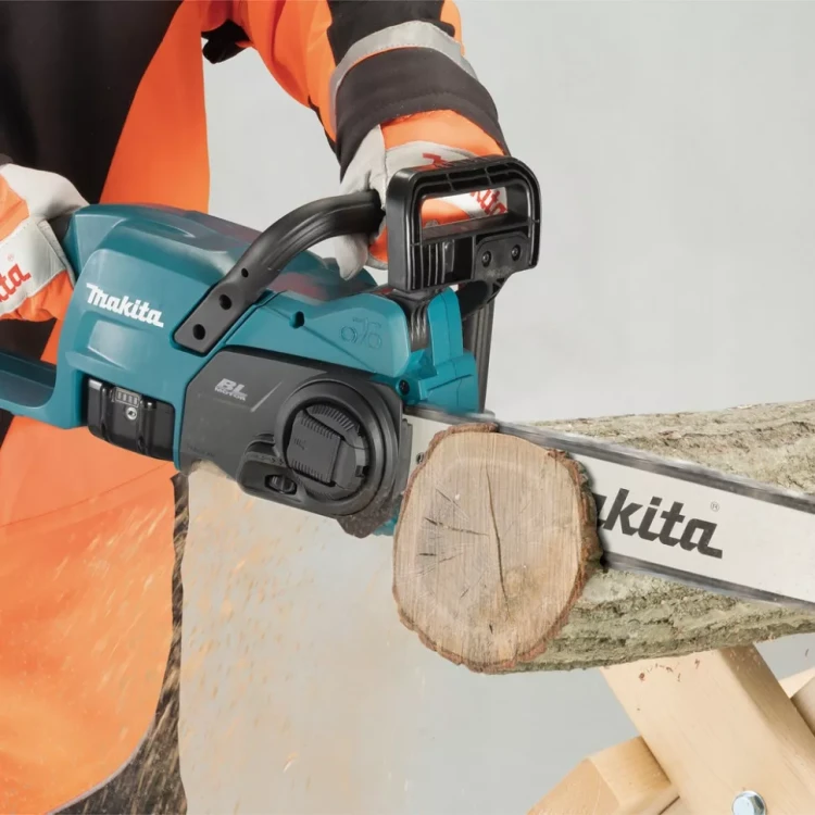 Аккумуляторная цепная пила 40см Makita DUC407RT (18V, 1* АКБ 5Ач, ЗУ)5.003 купить в Новом Уренгое