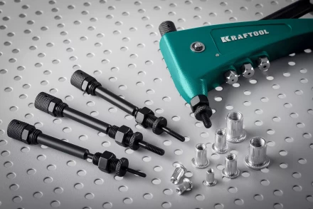 Резьбовая насадка для заклепочника KRAFTOOL 31180-M3 купить в Новом Уренгое