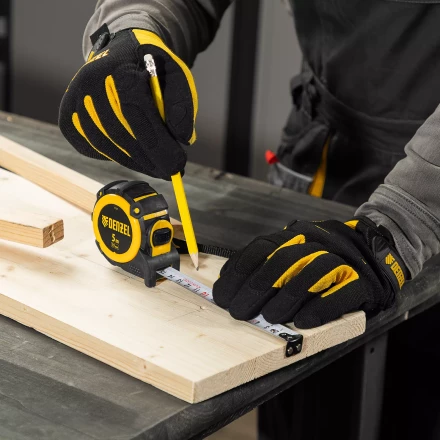 Рулетка Denzel 5м х 19мм, автоматич. фиксац., нейлон. покрытие, магнит. зацеп, двухстор. разметка, 31521 купить в Новом Уренгое