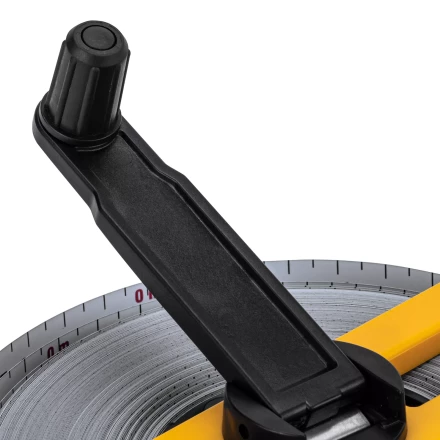 Рулетка геодезическая 50 м х 13 мм Denzel 31492, открытый корпус, металлическая лента купить в Новом Уренгое