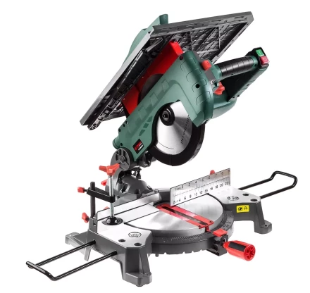 Пила торцовочная Hammer Flex STL1800/250C купить в Новом Уренгое