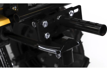 Мотоблок Champion BC8734 (7лс 3F/1R 81см 35см 3,6л 75кг, колеса 4/10&quot; шкив) купить в Новом Уренгое