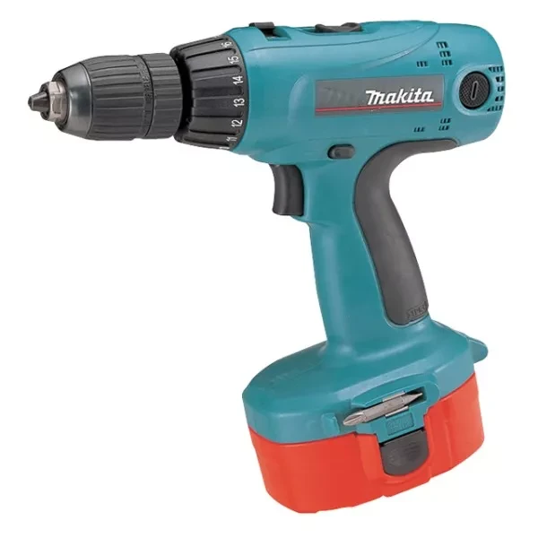 Аккумуляторная дрель-шуруповерт Makita 6347DWAE купить в Новом Уренгое