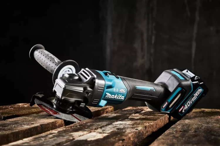 Угловая шлифовальная машина XTG Makita GA005GM201 купить в Новом Уренгое