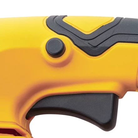 Пила цепная электрическая Denzel EDS-2200 2.2 кВт продольная шина 45 см шаг 3/8 паз 1.3 мм 62 звена 95619 купить в Новом Уренгое