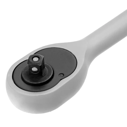 Ключ-трещотка 1/4&quot;, 45 зубьев, с быстрым сбросом, матовый хром Сибртех 14021 купить в Новом Уренгое