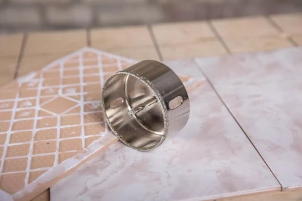 Коронка алмазная HAMMER Ф82мм HEX(DHS82.0*65/5) купить в Новом Уренгое