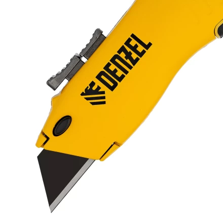 Нож Denzel, 19мм, сменное трапециевидное  лезвие, SK4, алюминиевый корпус, торцевой зажим купить в Новом Уренгое