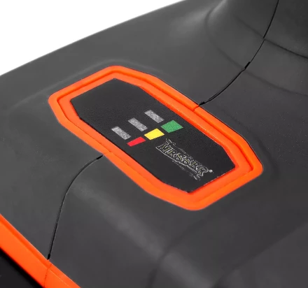 Аккумуляторная угловая шлифовальная машина MESSER DCA1 125мм 2Ач купить в Новом Уренгое