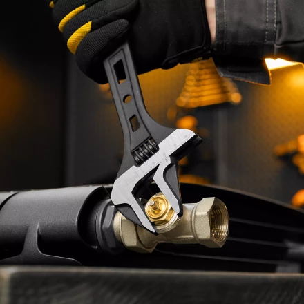 Ключ разводной Denzel 15749, 250 мм, CrV, кованый купить в Новом Уренгое