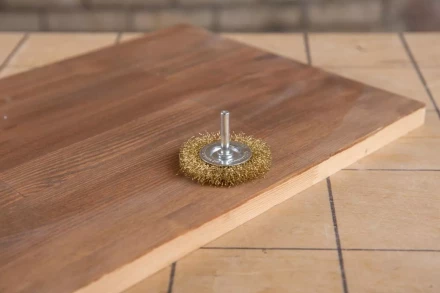 Кордщетка HAMMER плоская 50мм для дрели гофрированная латунированная сталь (207-205) купить в Новом Уренгое