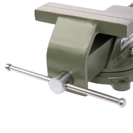 Тиски слесарные Сибртех 18620, 150 мм, стальные, поворотные купить в Новом Уренгое