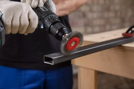 Кордщетка HAMMER плоская 75мм для дрели витая сталь (207-208) купить в Новом Уренгое