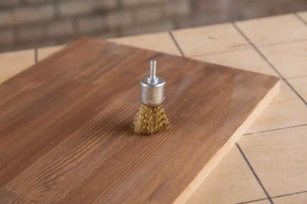 Кордщетка HAMMER кисть 25мм для дрели гофрированная латунированная сталь (207-210) купить в Новом Уренгое