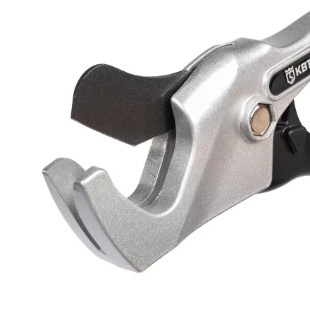 Ножницы-труборез КВТ НТП-32у для резки полипропиленовых, полиэтиленовых и металлополимерных труб до 32 мм (92146) купить в Новом Уренгое