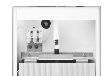 Обогреватель ЗУБР &quot;МАСТЕР&quot; инфракрасный, рифлёная панель, потолочный, закрытого типа, ТЭН, 1,0кВт, 2,2 м, 220В ИКО-К3-1000 купить в Новом Уренгое