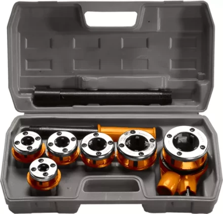 Набор клуппов 1/4&quot;-3/8&quot;-1/2&quot;-3/4&quot;-1&quot;-1, 25&quot; + плашкодержатель с трещоткой, 9 предм  SPARTA 773355 купить в Новом Уренгое