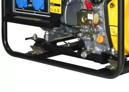 Генератор дизельный CHAMPION DG2200E купить в Новом Уренгое