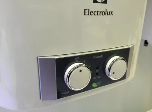 Водонагреватель ELECTROLUX EWH 50 Formax купить в Новом Уренгое