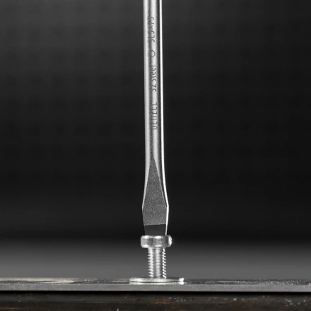 Отвертка, SL5x75 мм, S2, 3к рукоятка Denzel 121947 купить в Новом Уренгое