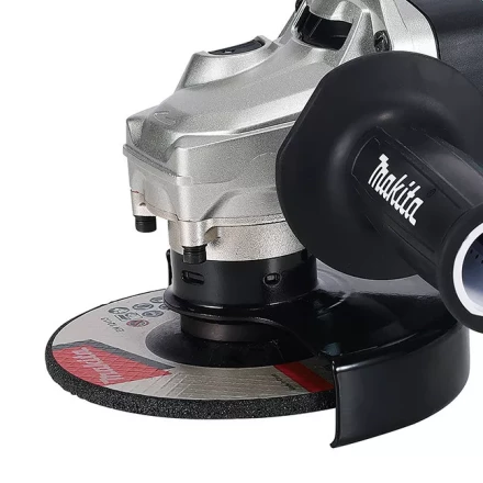 Углошлифовальная машина (болгарка) Makita GA5095X01 1900Вт, 125мм купить в Новом Уренгое