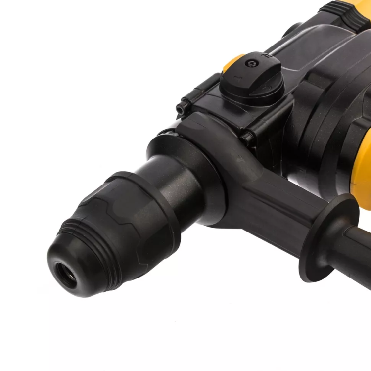 Перфоратор RHV-1050-38 Denzel 26620 купить в Новом Уренгое