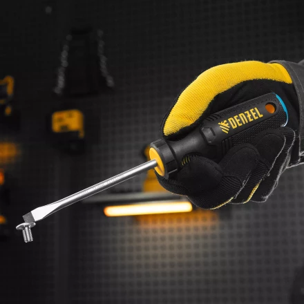 Отвертка, SL6x100 мм, S2, 3к рукоятка Denzel 121987 купить в Новом Уренгое