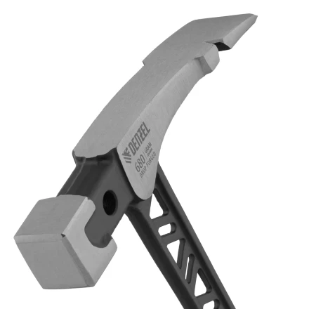 Молоток каменщика Denzel 10633, 680 г, цельнокованый, двухкомпонентная обрезиненная рукоятка купить в Новом Уренгое