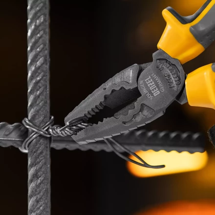 Плоскогубцы комбинированные 165 мм Denzel 17080, трехкомпонентные рукоятки купить в Новом Уренгое