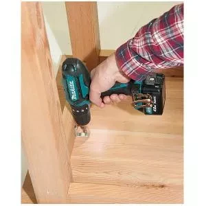 Дрель-шуруповерт аккумуляторная Makita DF331DWME купить в Новом Уренгое