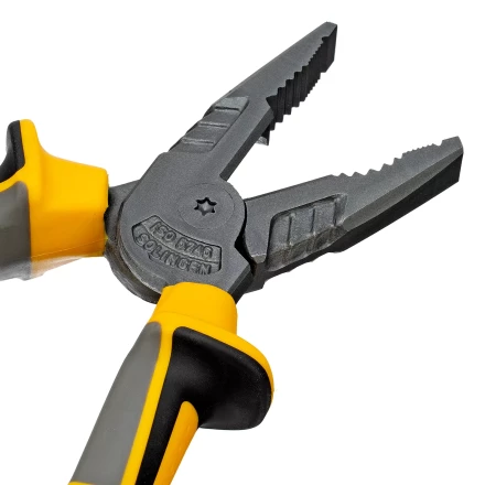 Плоскогубцы комбинированные 205 мм Denzel 17082, трехкомпонентные рукоятки купить в Новом Уренгое