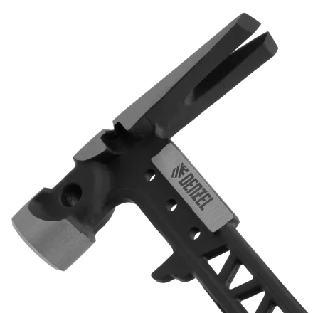 Молоток строительный 450 г, цельнокованый,боек с магнитом, двухкомп. обрезин. рук-ка Denzel 10468 купить в Новом Уренгое