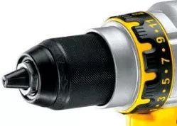 Дрель-винтоверт аккумуляторная DeWalt DCD 932 М2 купить в Новом Уренгое