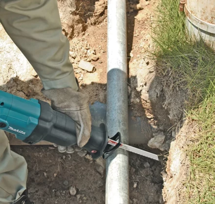 Пила сабельная Makita JR3050T купить в Новом Уренгое