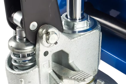 Тележка гидравлическая 2500 кг 1150 мм полиуретановые колеса TOR RHP 11825 купить в Новом Уренгое