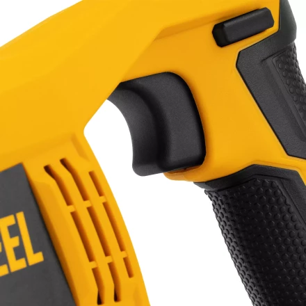 Пила сабельная аккумуляторная бесщет BRC-120-0,  18В Li-Ion Denzel 28461 купить в Новом Уренгое