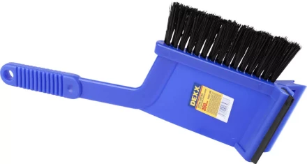 Щетка-сметка автомобильная DEXX для снега, со скребком и водосгоном, 300мм 61032-300 купить в Новом Уренгое