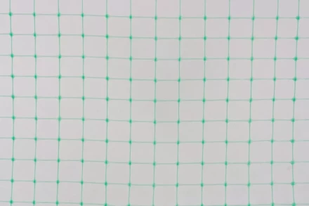 Сетка садовая высокопрочная Palisad 64528 (для птичников, шпалер), 2х20 м, ячейка 20х20 мм купить в Новом Уренгое