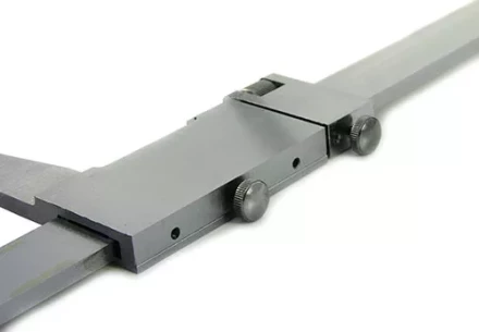 Штангенциркуль ШЦ 3-3000 (0.05) купить в Новом Уренгое