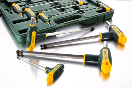 Набор KRAFTOOL Ключи &quot;INDUSTRIE&quot; имбусовые,Cr-Mo(S2),Т-образные, эргоном двухкомп рукоятка,HEX,с шариком,9 шт,в боксе 27454-H9 купить в Новом Уренгое