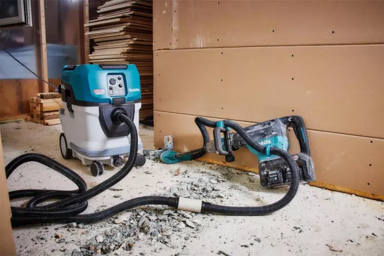 Пылесос строительный аккумуляторный 76В Makita VC006GMZ01, сухая и влажная уборка, 40л (без АКБ и ЗУ) купить в Новом Уренгое