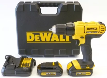 Аккумуляторная дрель DeWalt DCD 734 C2 в кейсе купить в Новом Уренгое
